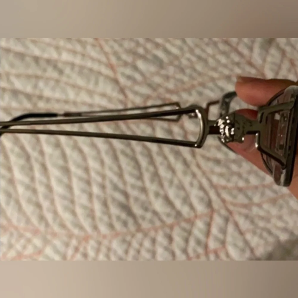 Versace eyeglass frames - Picture 4 of 5